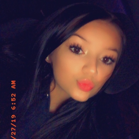 Meet your Posher, Merci - Picture 2 of 3